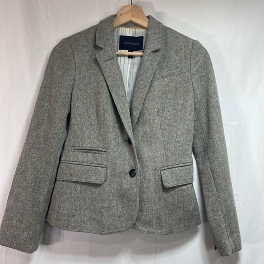 🪸 banana republic herringbone wool two button blazer